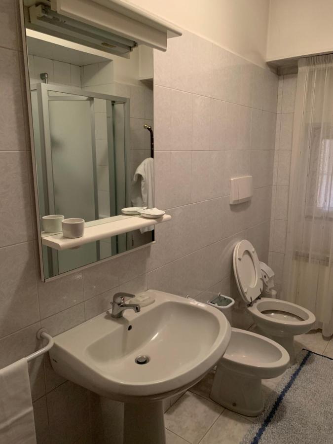 Hotel Elena Турин Экстерьер фото