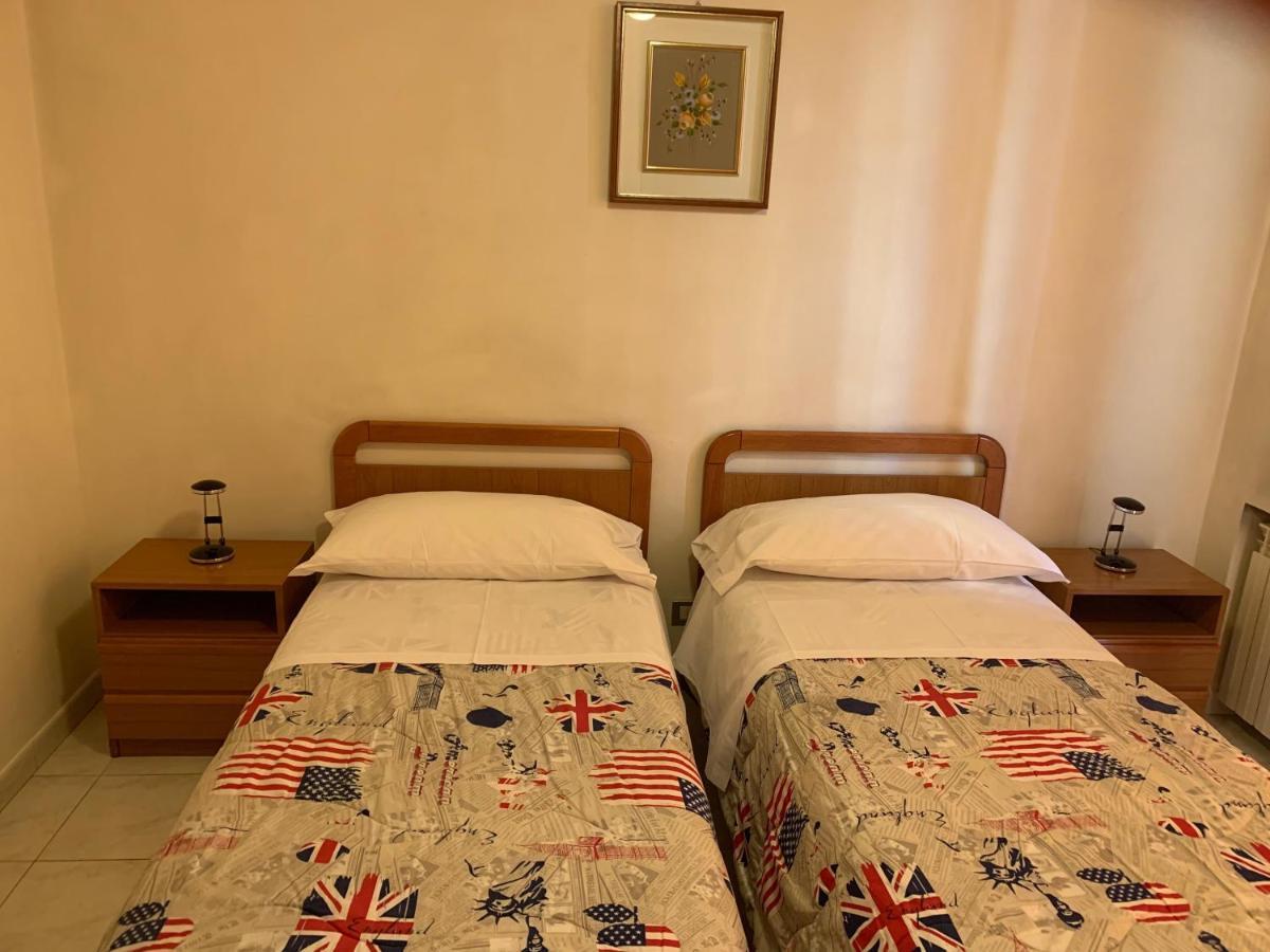 Hotel Elena Турин Экстерьер фото